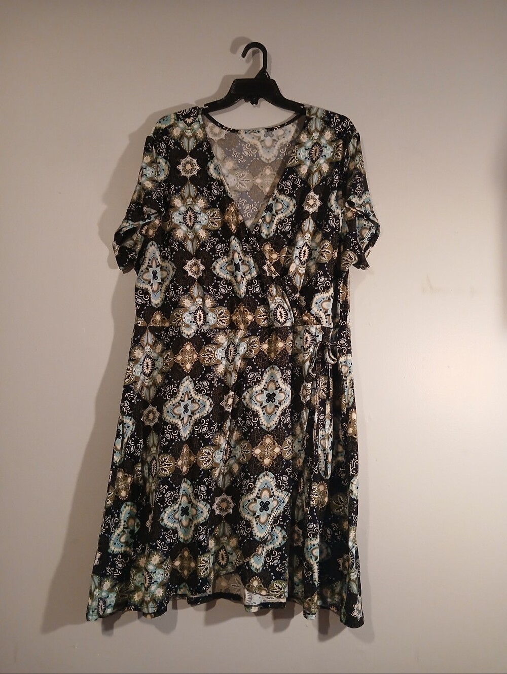 Just Be Womans Wrap Dress. Size 3X.